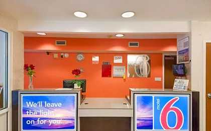 Motel 6-Statesville, NC