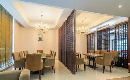 Hualong Golden Key Hotel