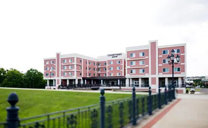 Courtyard by Marriott Rome Riverwalk
