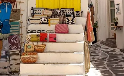 Arco Naxos Luxury Apartments