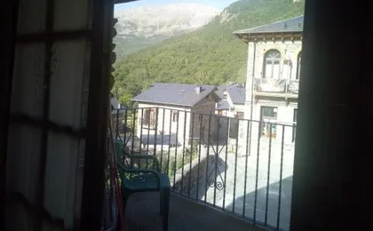 Hostal Casa Lacreu