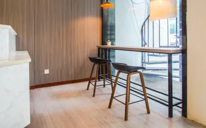 Hanting Hotel (Hangzhou Xihu Avenue Chengzhan)
