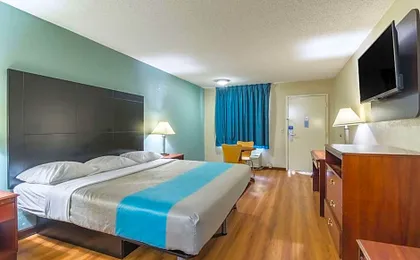 Motel 6-Kenly, NC