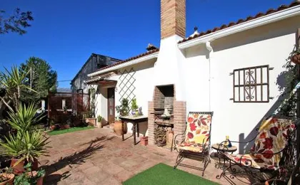 Luxury 2-Bed Villa with pool and garden near RONDA