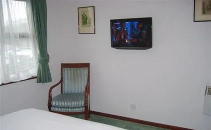 Redwings Lodge