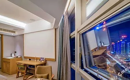 Mehood Lestie Hotel (South 2nd Ring,Feangqing Park Metro Station)