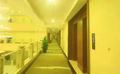 Lv Zhou Hotel