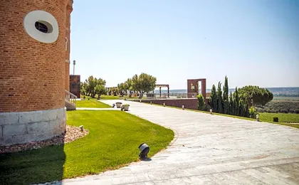 Castillo de Monte la Reina Posada Real & Bodega