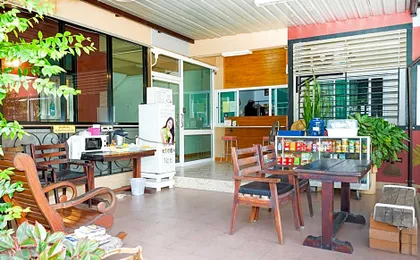 Pakdee House
