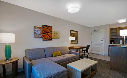 Staybridge Suites Sterling Heights - Detroit by IHG