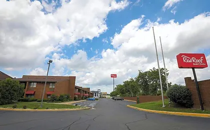 Red Roof Inn & Suites Lexington - Hamburg