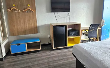 Days Inn by Wyndham Washington