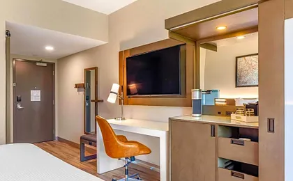 Cambria Hotel New Haven University Area