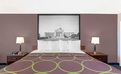 Super 8 by Wyndham Oklahoma City