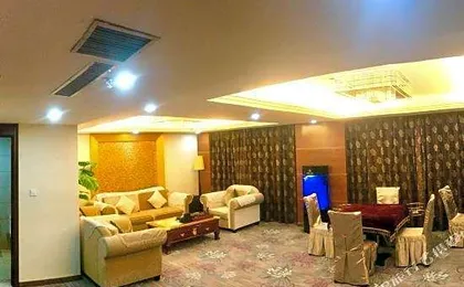 Friendship Peak Hotel