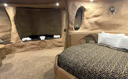Designer Inn and Suites