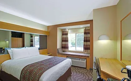 Microtel Inn & Suites by Wyndham Charlotte/University Place