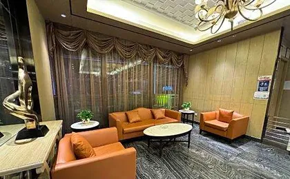 Hejing County Aipai Hotel (County People's Hospital)