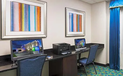 Holiday Inn Express and Suites - Stroudsburg By IHG