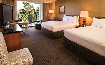 DoubleTree By Hilton Hotel Seattle Airport