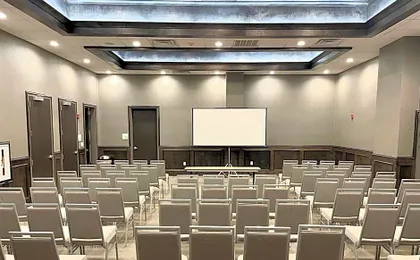 Holiday Inn Hattiesburg North By IHG