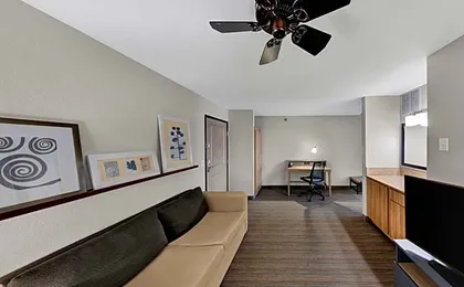 Country Inn & Suites by Radisson, Fargo, ND