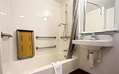 Motel 6-East Brunswick, NJ