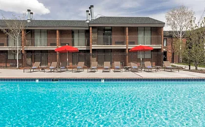 DoubleTree by Hilton Park City - The Yarrow