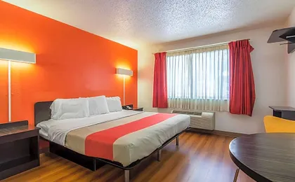 Motel 6 Dallas, TX - North - Richardson