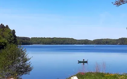 Domaine de la Cabane Verte au lac des Settons