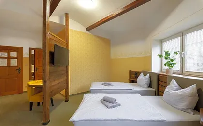 Hotel U Simla