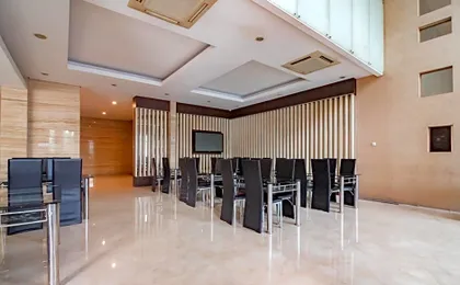 Urbanview Hotel Newton Riau Bandung by RedDoorz