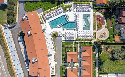 Molum Hotel & Residences