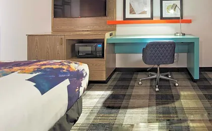 La Quinta Inn & Suites by Wyndham Oklahoma City Airport