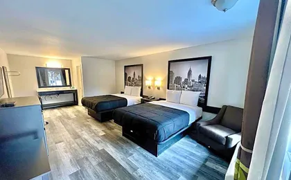 Super 8 By Wyndham Atlanta/Hartsfield Jackson Airport