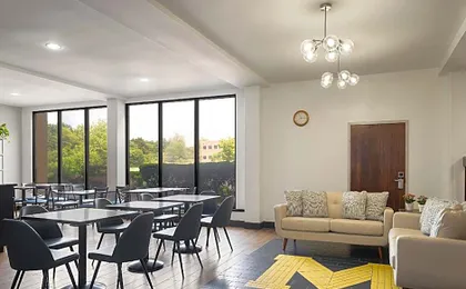 Larkspur Landing Select Ann Arbor