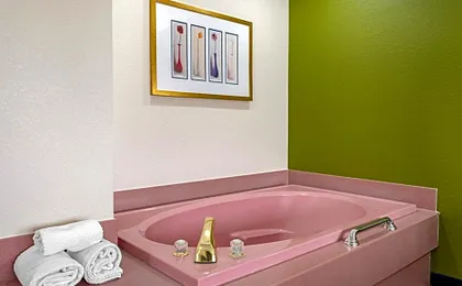 Quality Inn & Suites Goshen