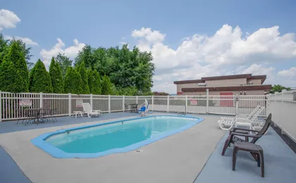 Super 8 By Wyndham Carlisle North