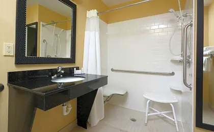 Fairfield Inn & Suites by Marriott Charlottesville North