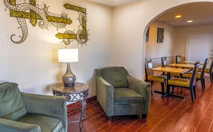 Econo Lodge Meridian South