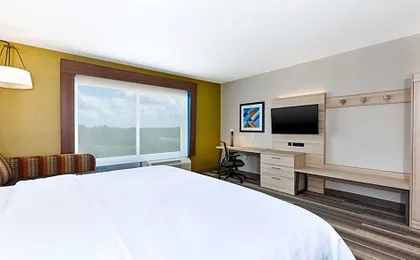Holiday Inn Express and Suites Grand Rapids Airport- South By IHG