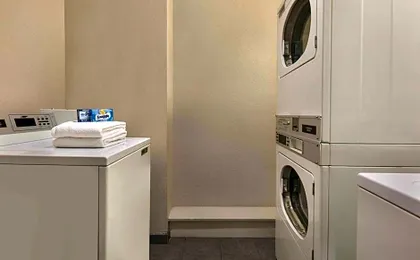 Country Inn & Suites by Radisson, Fresno North, CA