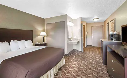 Days Inn by Wyndham Bismarck