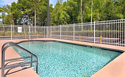 Days Inn by Wyndham Orange Park/Jacksonville