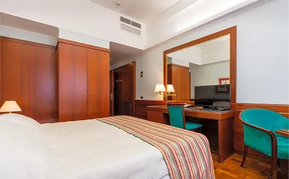 Hotel Crivi's