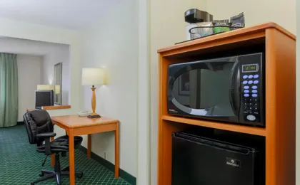 Best Western Plus Paper Valley Hotel