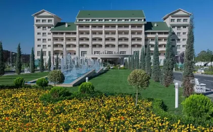 Qafqaz Riverside Hotel