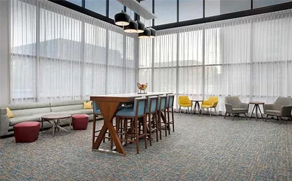 Hampton Inn & Suites Omaha-Downtown