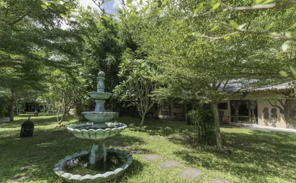 The Privilege Hotel Ezra Royal Garden