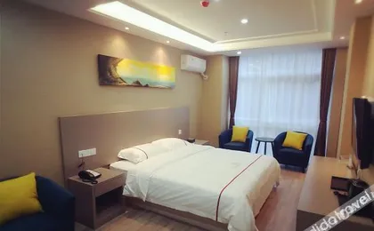 Yuexiang Holiday Hotel